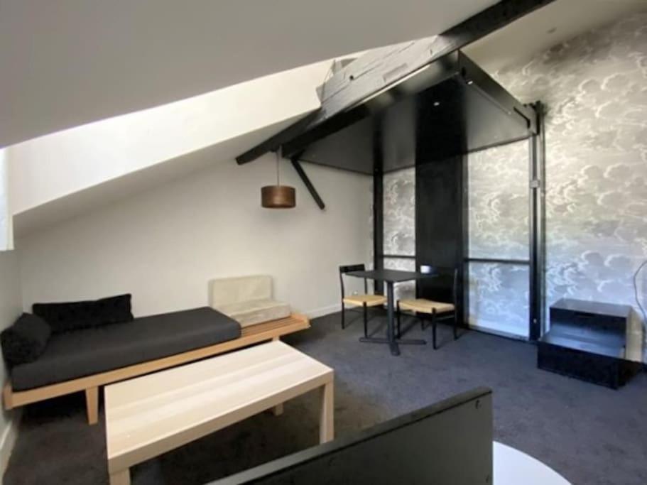 Superbe Studio Avec Terrasse - Cathedrale Nantes Kültér fotó