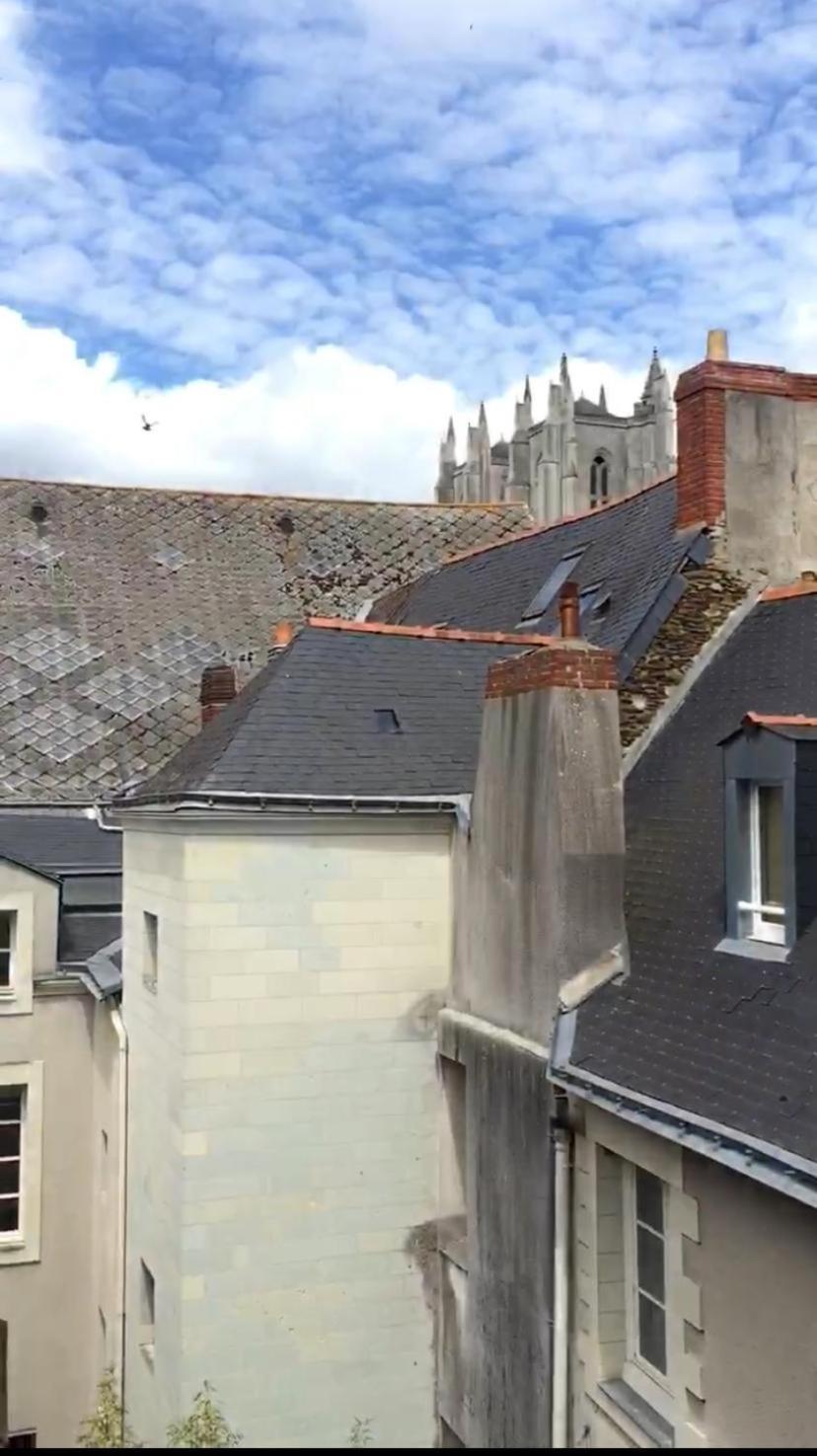 Superbe Studio Avec Terrasse - Cathedrale Nantes Kültér fotó